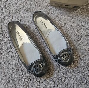 NWT ☆ Michael KORS Fulton Moc Shoes/Flats, Size 6.5, Brand NEW!